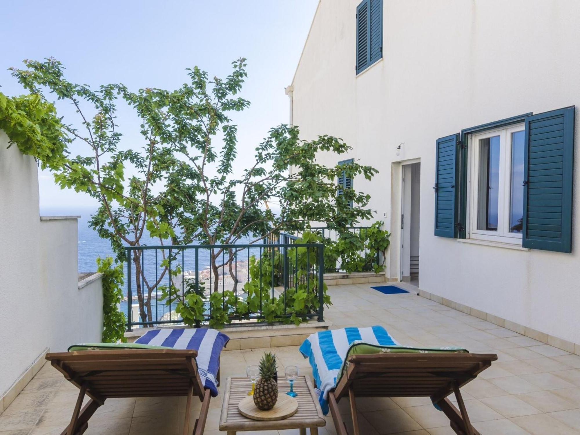 Ploce Apartments- Two-Bedroom Apartment With Terrace And Sea View - Frana Cale 24 Street Ragusa Esterno foto